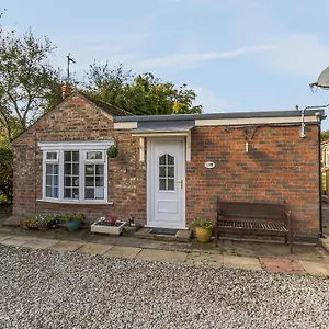 Lilac Holiday home Wheldrake